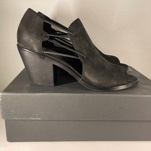 Eileen Fisher Nikki Nubuck Black Heeled Sandal strappy leather NWB
